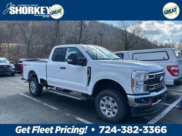 2024 Ford F-350SD XLT 4x4 / 7.3L V8 / 6&#39;9&quot; Bed