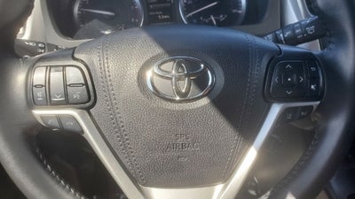 2019 Toyota Highlander SE V6