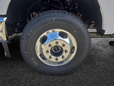 2026 Ford F-350SD XL DRW 4x4 / 6.7L Diesel / 60" CA Chassis