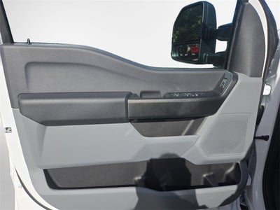 2026 Ford F-350SD XL DRW 4x4 / 6.7L Diesel / 60" CA Chassis