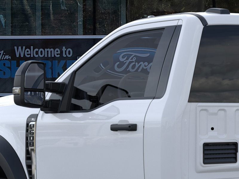 2026 Ford F-600SD XLT