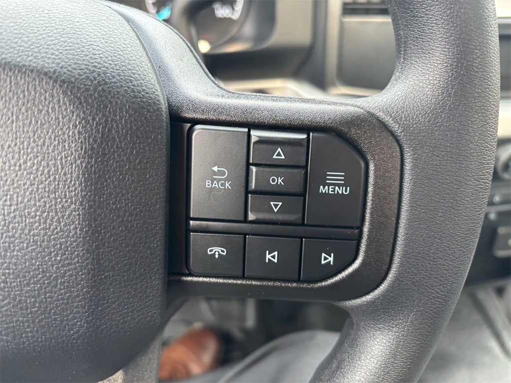 2026 Ford F-600SD XL DRW 4x2 / 7.3L V8 / 120" CA Chassis