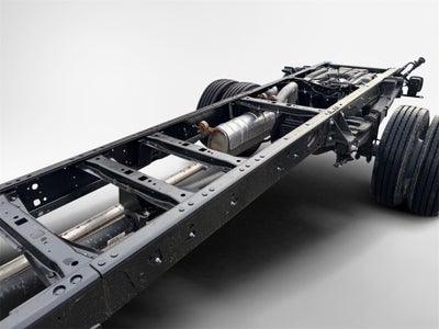 2026 Ford F-600SD XL DRW 4x2 / 7.3L V8 / 120" CA Chassis