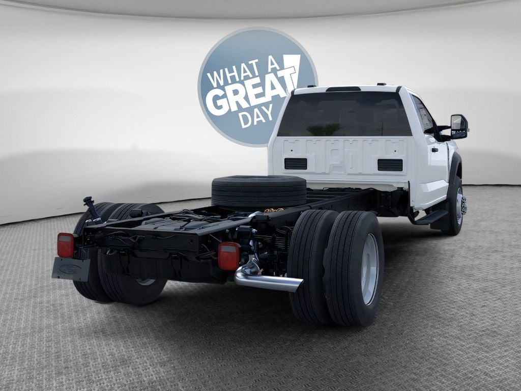 2026 Ford F-600SD XL DRW 4x4 / 7.3L V8 / 120" CA Chassis