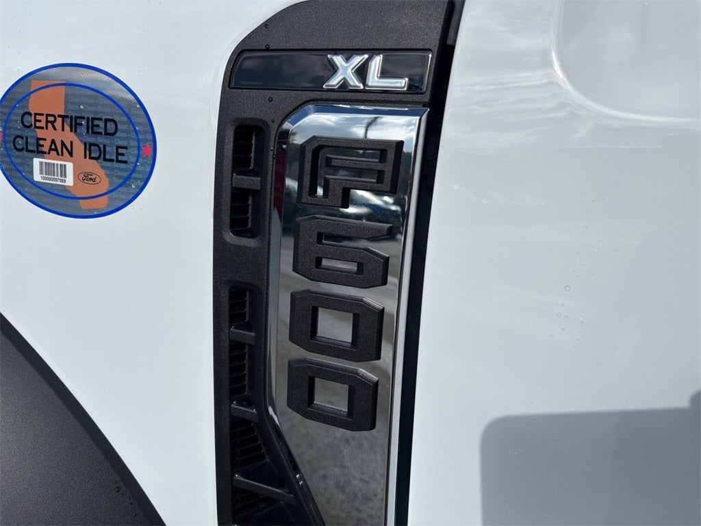 2026 Ford F-600SD XL DRW 4x4 / 6.7L Diesel / 84" CA Chassis