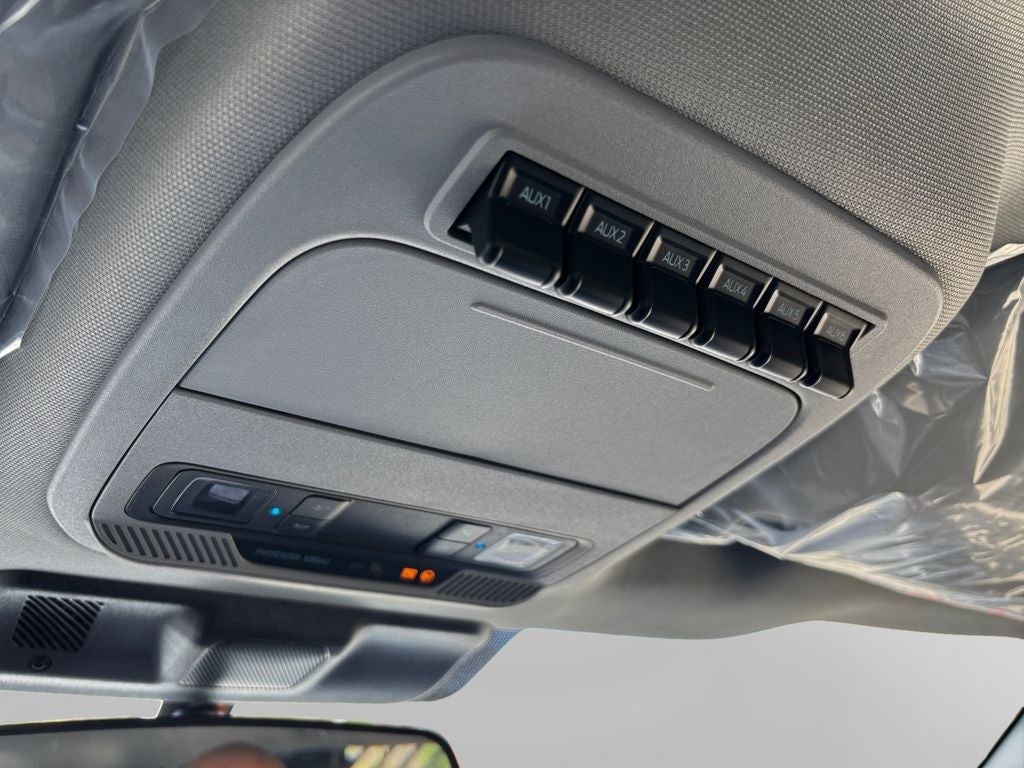 2026 Ford F-600SD XL DRW 4x4 / 6.7L Diesel / 9'7" Steel Dump