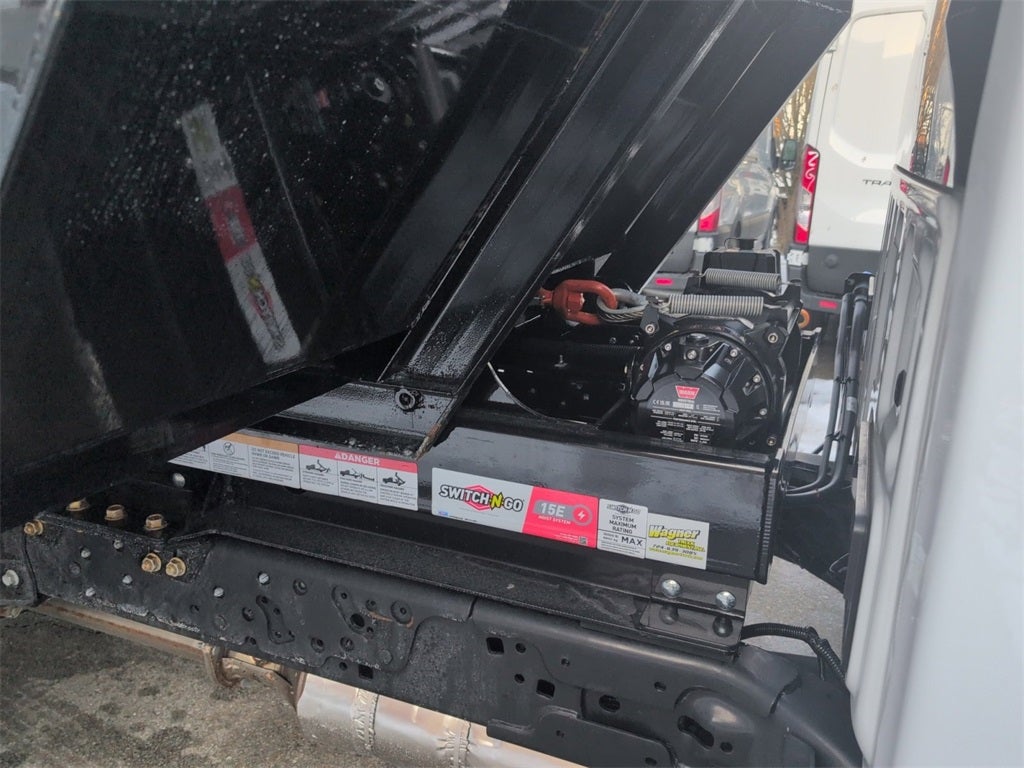 2026 Ford F-600SD XL DRW 4x4 / 6.7L Diesel / 11' Switch-N-Go