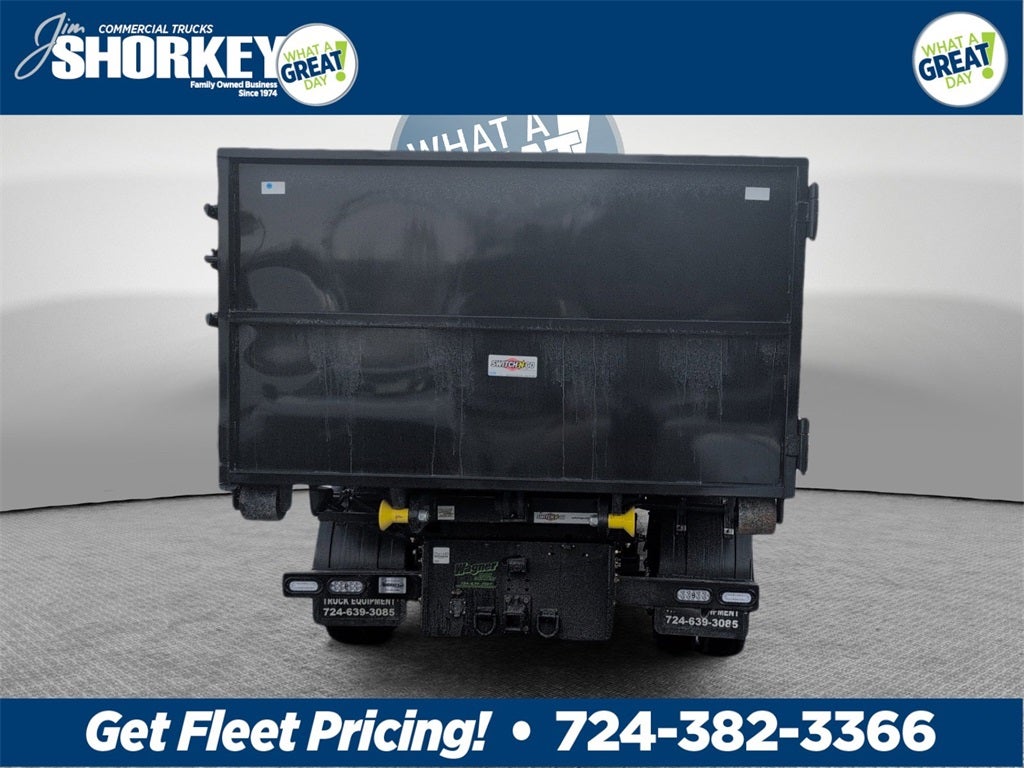 2026 Ford F-600SD XL DRW 4x4 / 6.7L Diesel / 11' Switch-N-Go