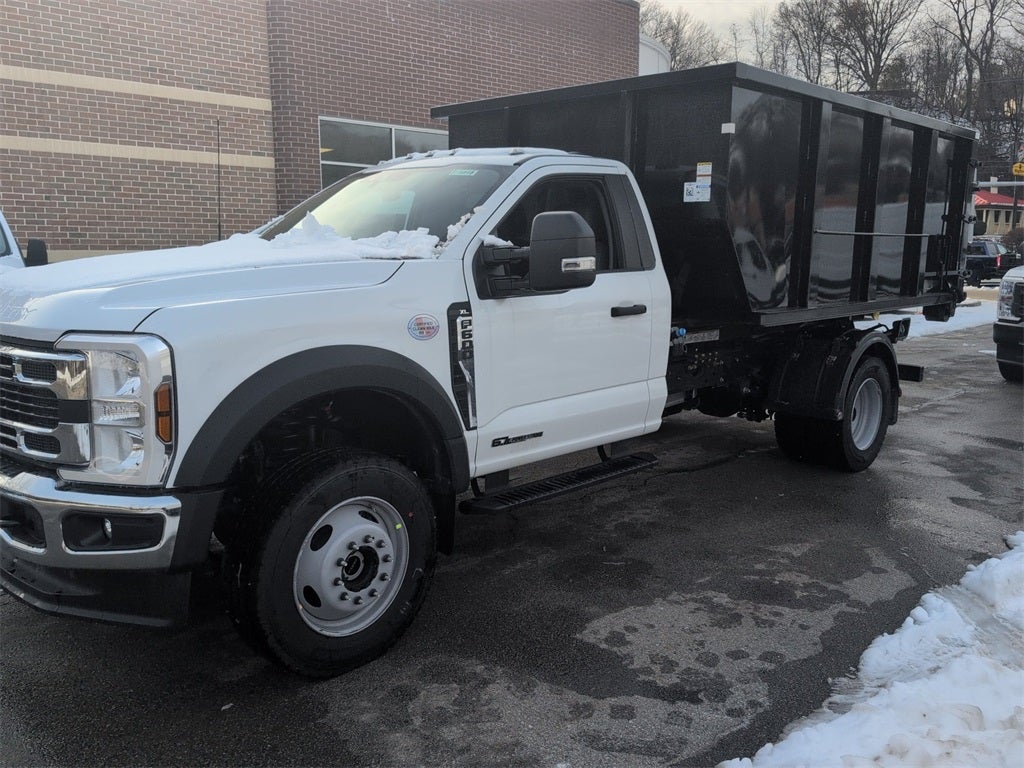 2026 Ford F-600SD XL DRW 4x4 / 6.7L Diesel / 11' Switch-N-Go