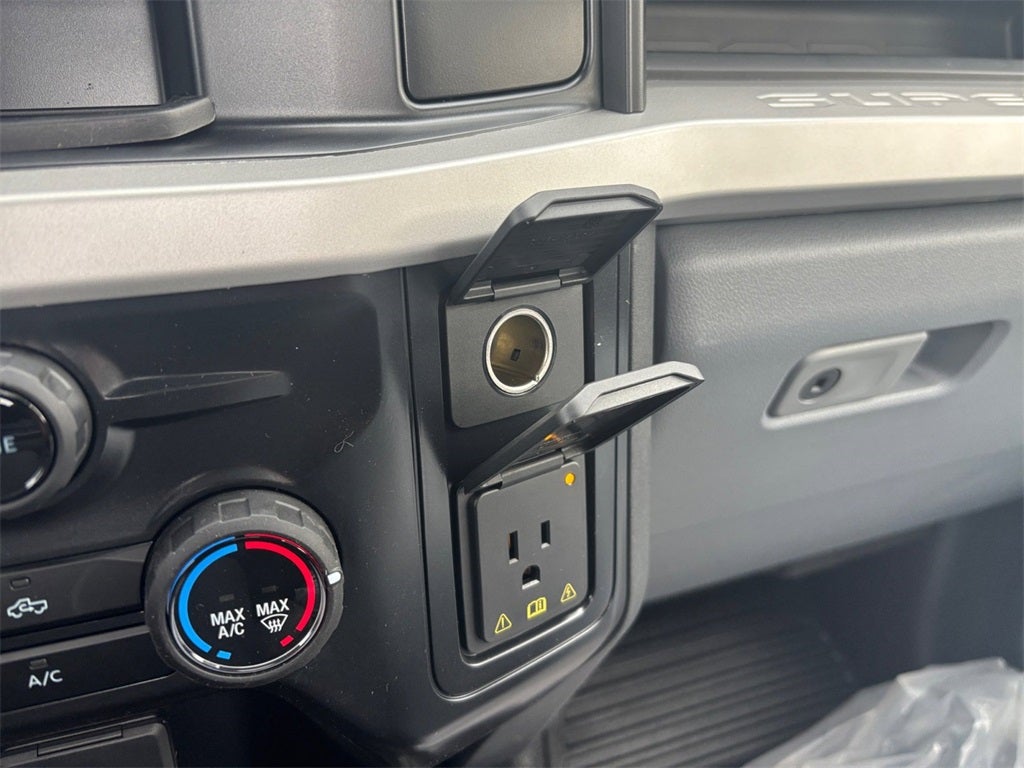 2026 Ford F-600SD XL DRW 4x4 / 6.7L Diesel / 120" CA Chassis