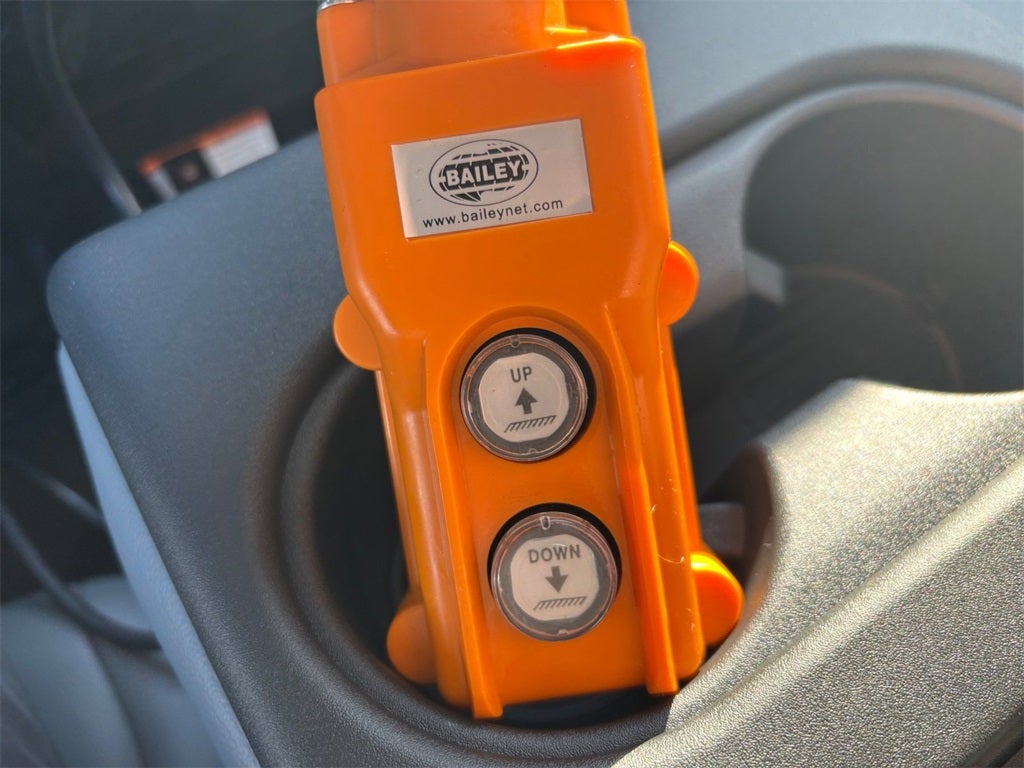 2025 Ford F-600SD XL DRW 4x4 / 6.7L Diesel / 9'7" Steel Dump