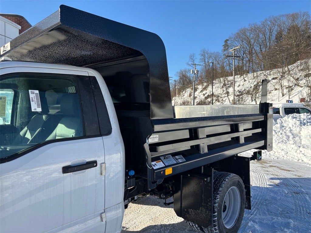 2025 Ford F-600SD XL DRW 4x4 / 6.7L Diesel / 9'7" Steel Dump