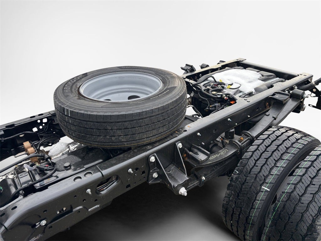 2026 Ford F-600SD XL DRW 4x4 / 6.7L Diesel / 60" CA Chassis