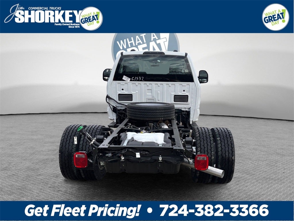 2026 Ford F-600SD XL DRW 4x4 / 6.7L Diesel / 60" CA Chassis