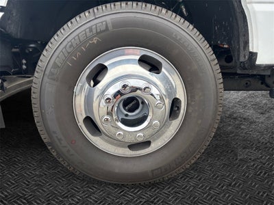 2025 Ford F-350SD XL DRW 4x4 / 7.3L V8 / 9' Aluminum Dropside Dump