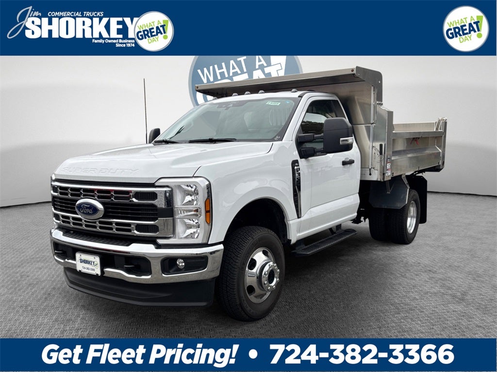 2025 Ford F-350SD XL DRW 4x4 / 7.3L V8 / 9' Aluminum Dropside Dump
