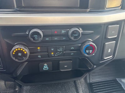 2026 Ford F-350SD XL DRW 4x4 / 7.3L V8 / 9'7" Steel Dump