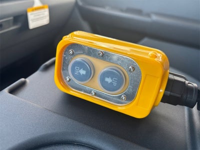 2026 Ford F-350SD XL DRW 4x4 / 7.3L V8 / 9'7" Steel Dump