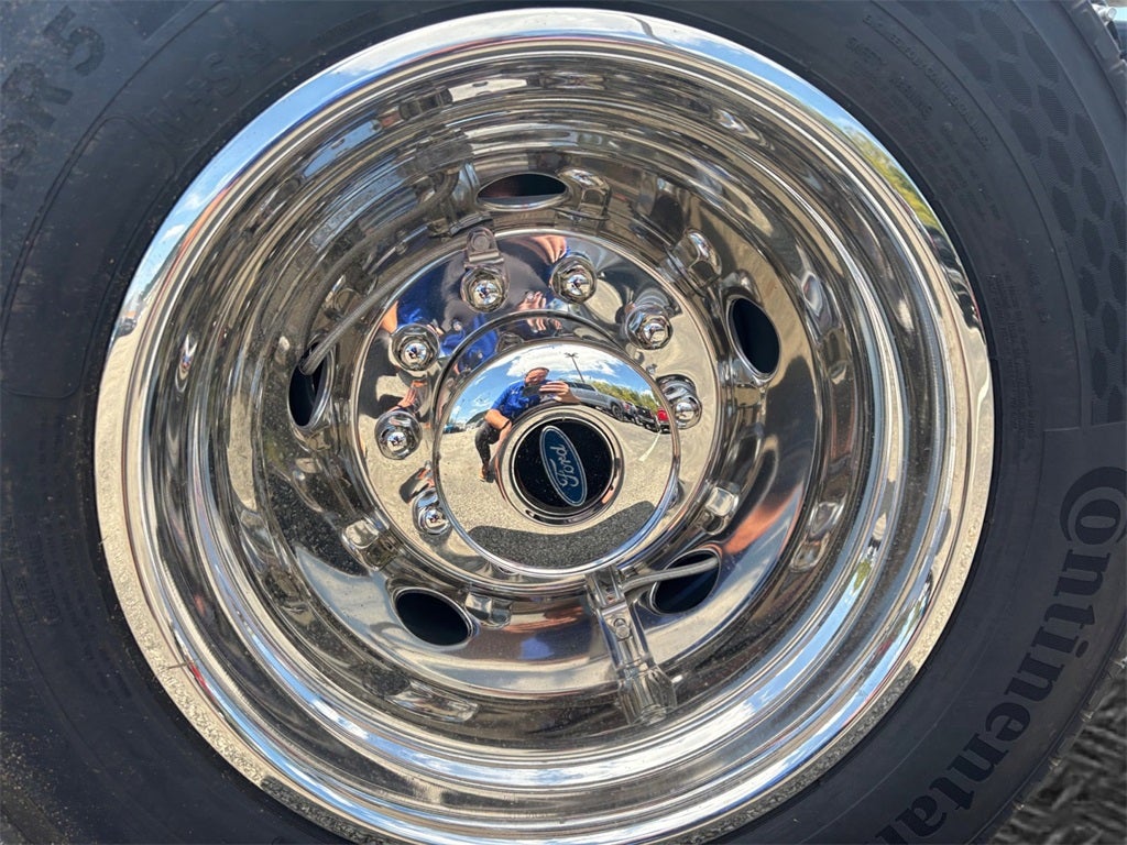 2026 Ford F-550SD XL DRW 4x4 / 6.7L Diesel / 84" CA Chassis