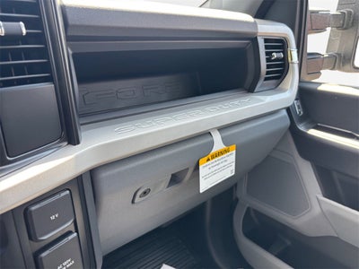 2026 Ford F-550SD XL DRW 4x4 / 6.7L Diesel / 84" CA Chassis