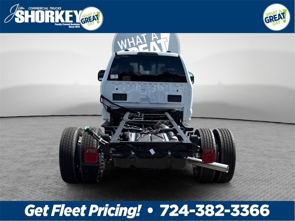 2026 Ford F-550SD XL DRW 4x4 / 6.7L Diesel / 84" CA Chassis