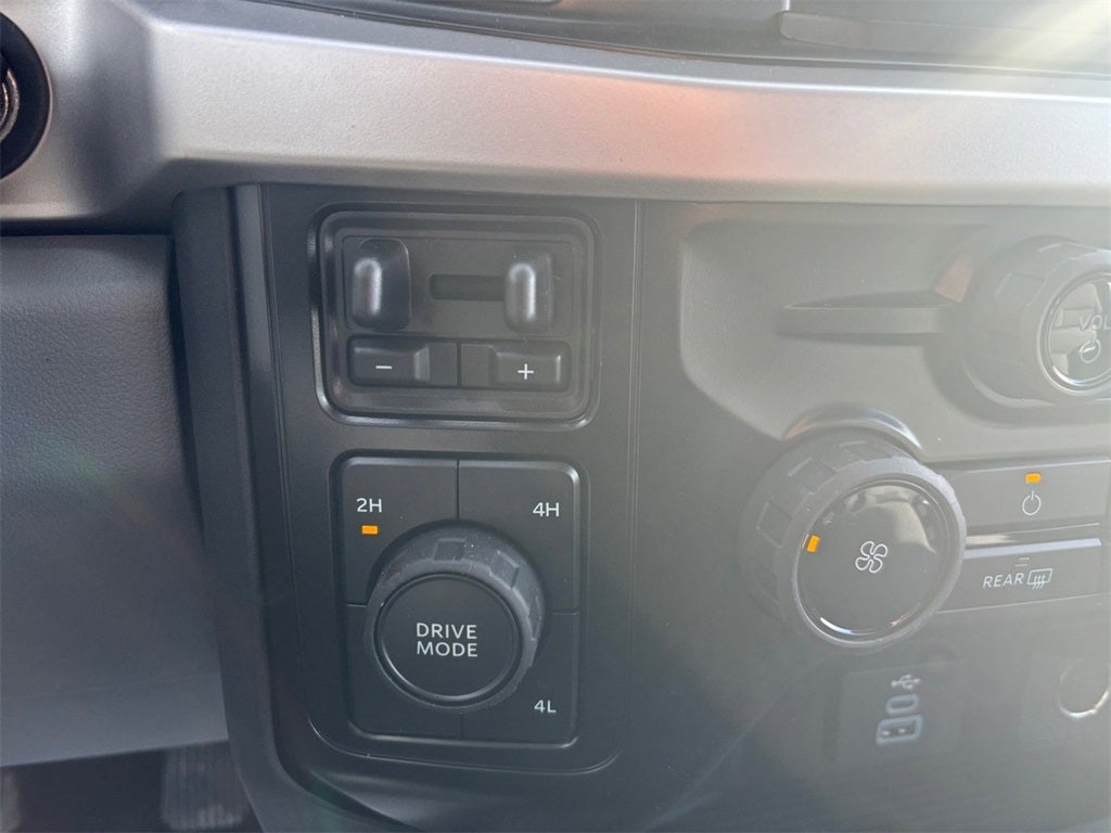 2026 Ford F-550SD XL DRW 4x4 / 6.7L Diesel / 11'4" Steel Flatbed