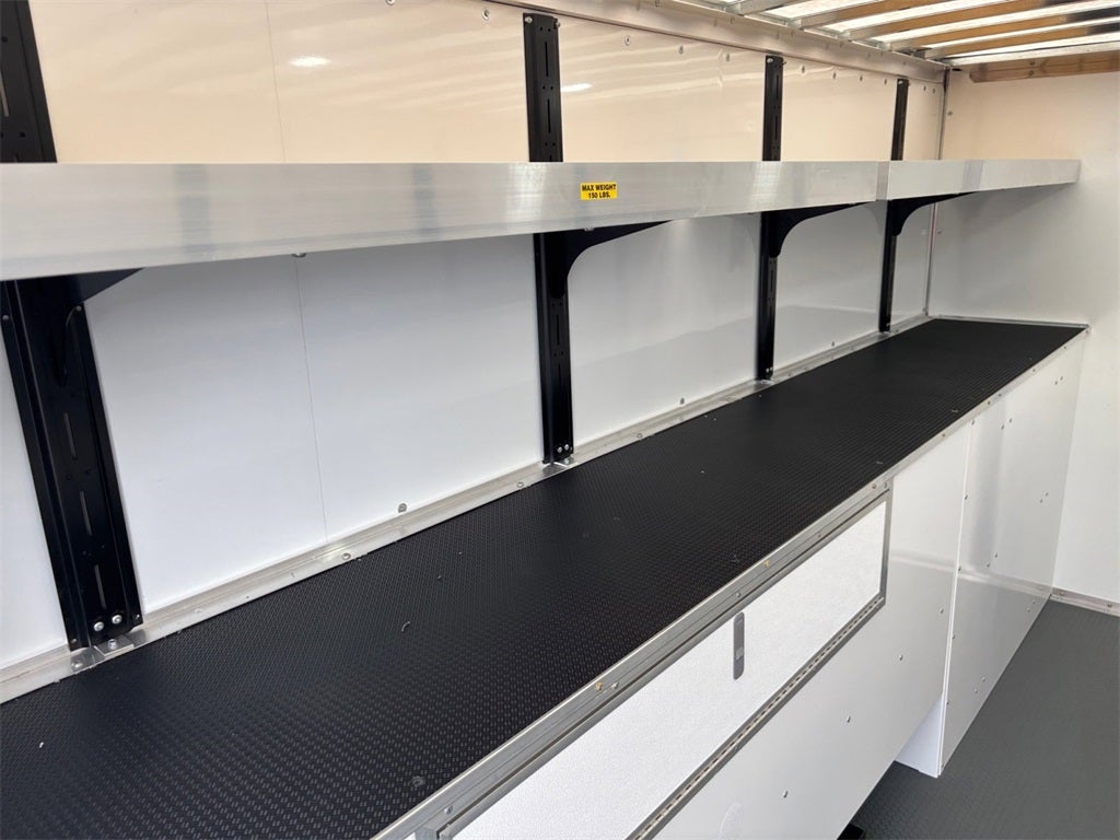 2026 Ford E-350SD Base Cutaway DRW / 7.3L V8 / 12' Workport