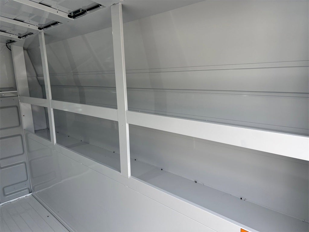 2026 Ford E-350SD Base Cutaway SRW / 7.3L V8 / 10'9" KUV