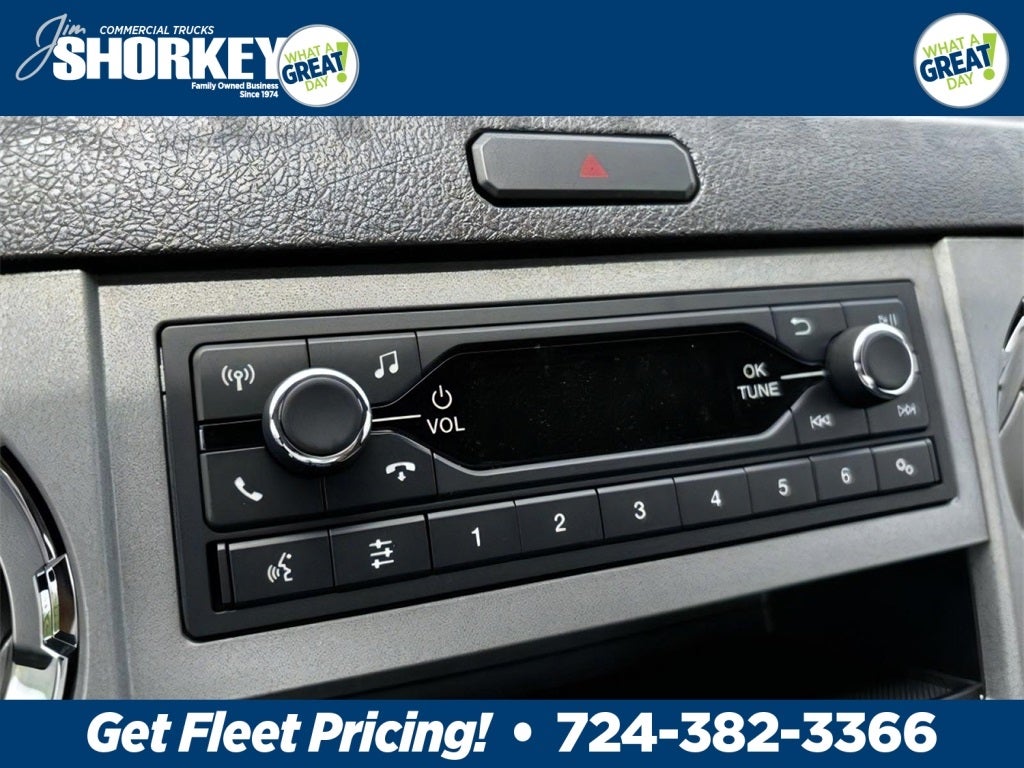 2025 Ford F-750SD Base DRW / 6.7L Diesel / 20' Steel Rollback @Kilar