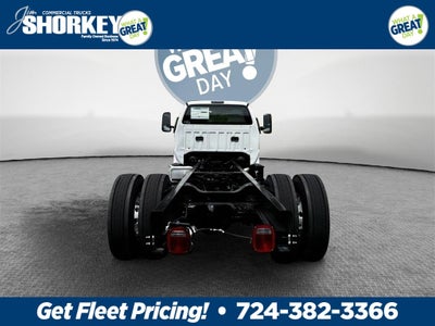 2025 Ford F-750SD Base DRW / 6.7L Diesel / 144" CA Chassis