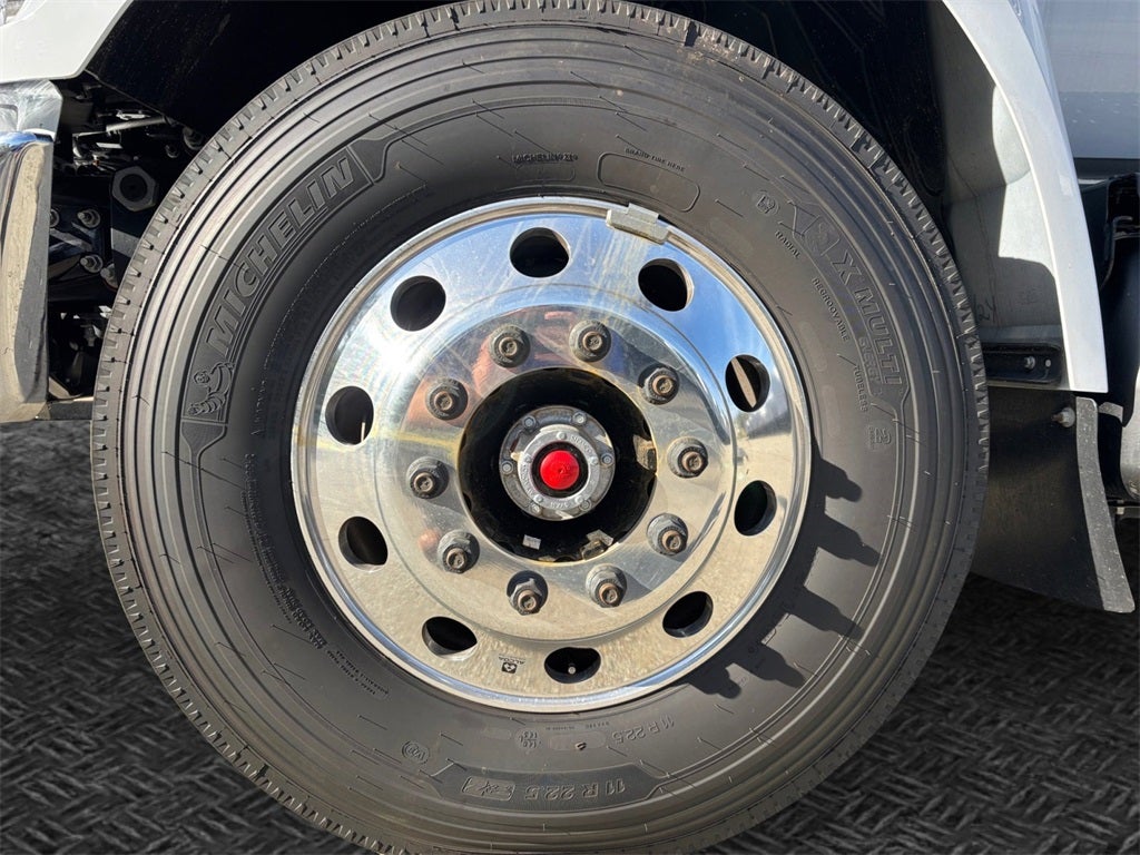 2025 Ford F-750SD Base DRW / 6.7L Diesel / 10' Steel Dump