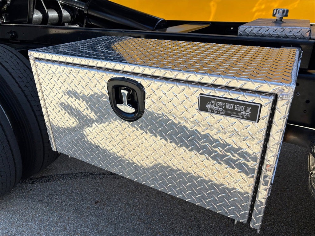 2025 Ford F-750SD Base DRW / 6.7L Diesel / 10' Steel Dump