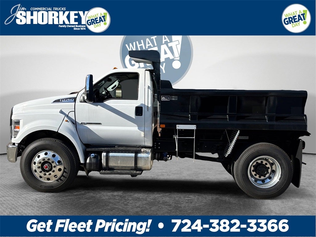 2025 Ford F-750SD Base DRW / 6.7L Diesel / 10' Steel Dump