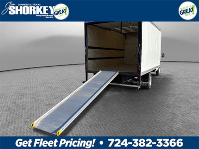 2026 Ford E-450SD Base DRW / 7.3L V8 / 16' Box w/Ramp