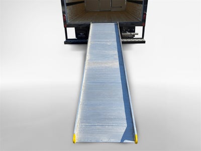 2026 Ford E-450SD Base DRW / 7.3L V8 / 16' Box w/Ramp