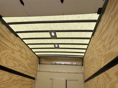 2026 Ford E-450SD Base DRW / 7.3L V8 / 16' Box w/Liftgate