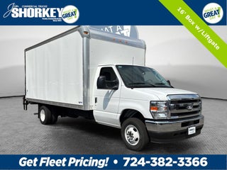 2026 Ford E-450SD Base DRW / 7.3L V8 / 16' Box w/Liftgate
