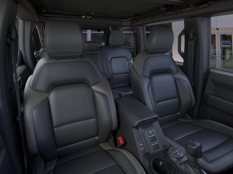 2025 Ford Bronco Outer Banks Black Appearance Package