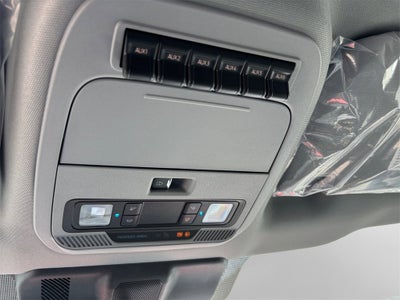 2026 Ford F-250SD XL Off Road Pkg 4x4 / 6.8L V8 / 8' Bed