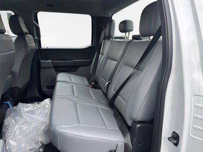 2026 Ford F-250SD XL 4x4 / 6.8L V8 / 8' Service Body