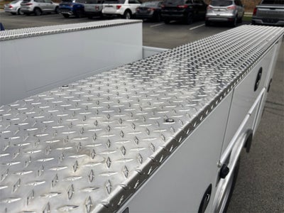 2026 Ford F-250SD XL 4x4 / 6.8L V8 / 8' Service Body