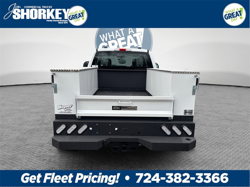 2026 Ford F-250SD XL 4x4 / 6.8L V8 / 8' Service Body