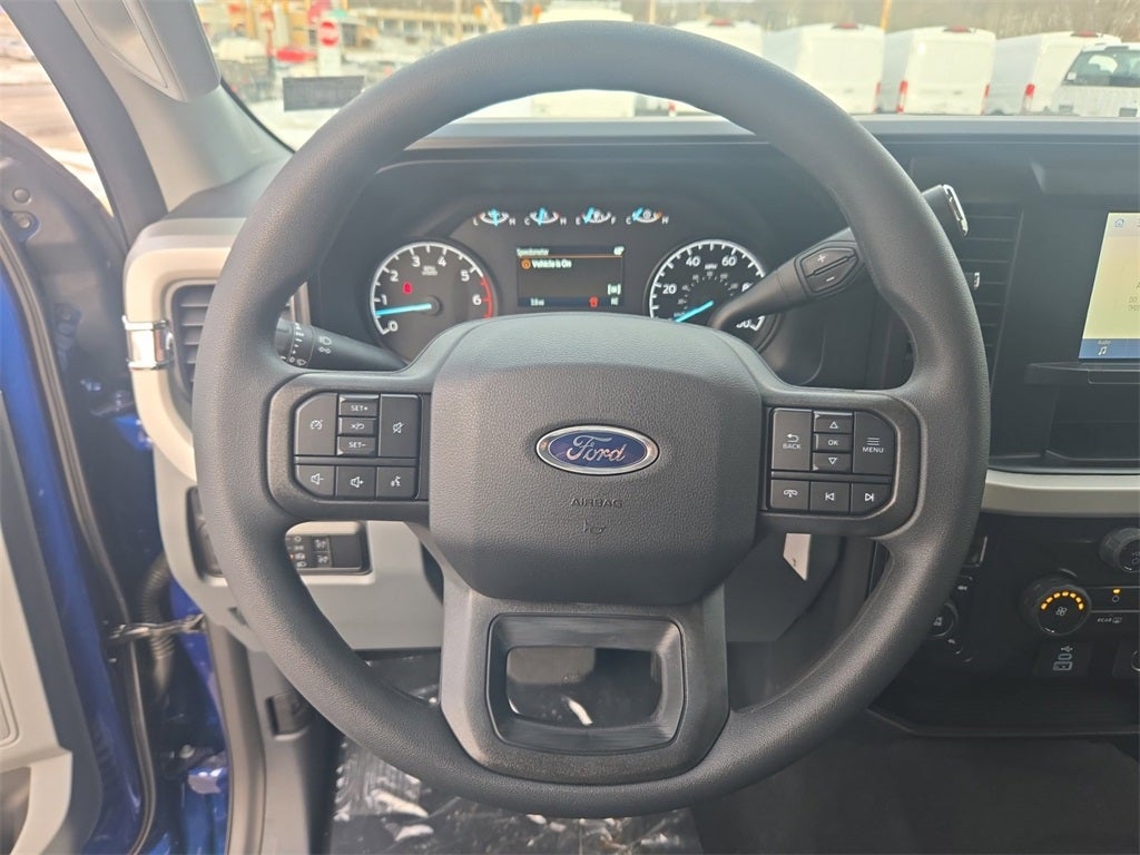 2026 Ford F-250SD XL STX 4x4 / 7.3L V8 / 6'9" Bed