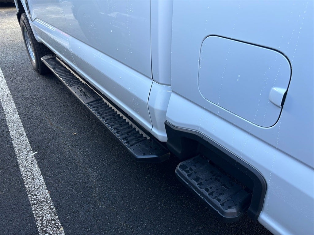 2026 Ford F-250SD XL 4x4 / 6.8L V8 / 8' Bed