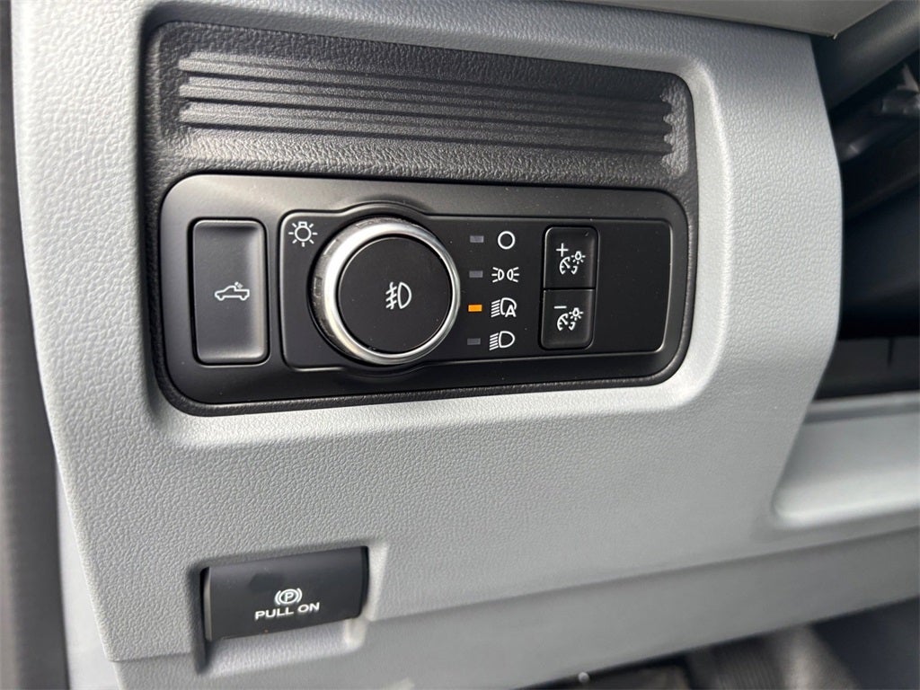 2026 Ford F-250SD XL 4x4 / 6.7L Diesel / 6'9" Bed