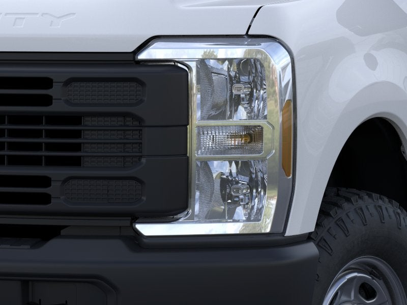 2026 Ford F-250SD XL 4x4 / 6.8L V8 / 8' Bed