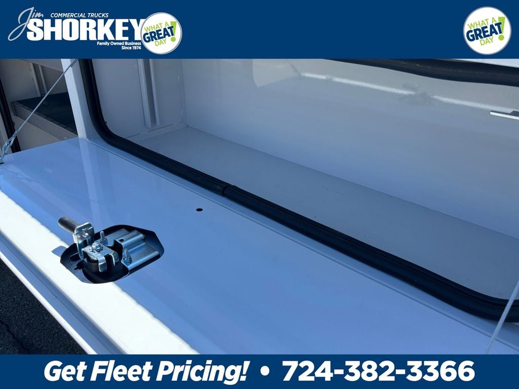 2026 Ford F-350SD XL 4x4 / 6.8L V8 / 8' Service Body