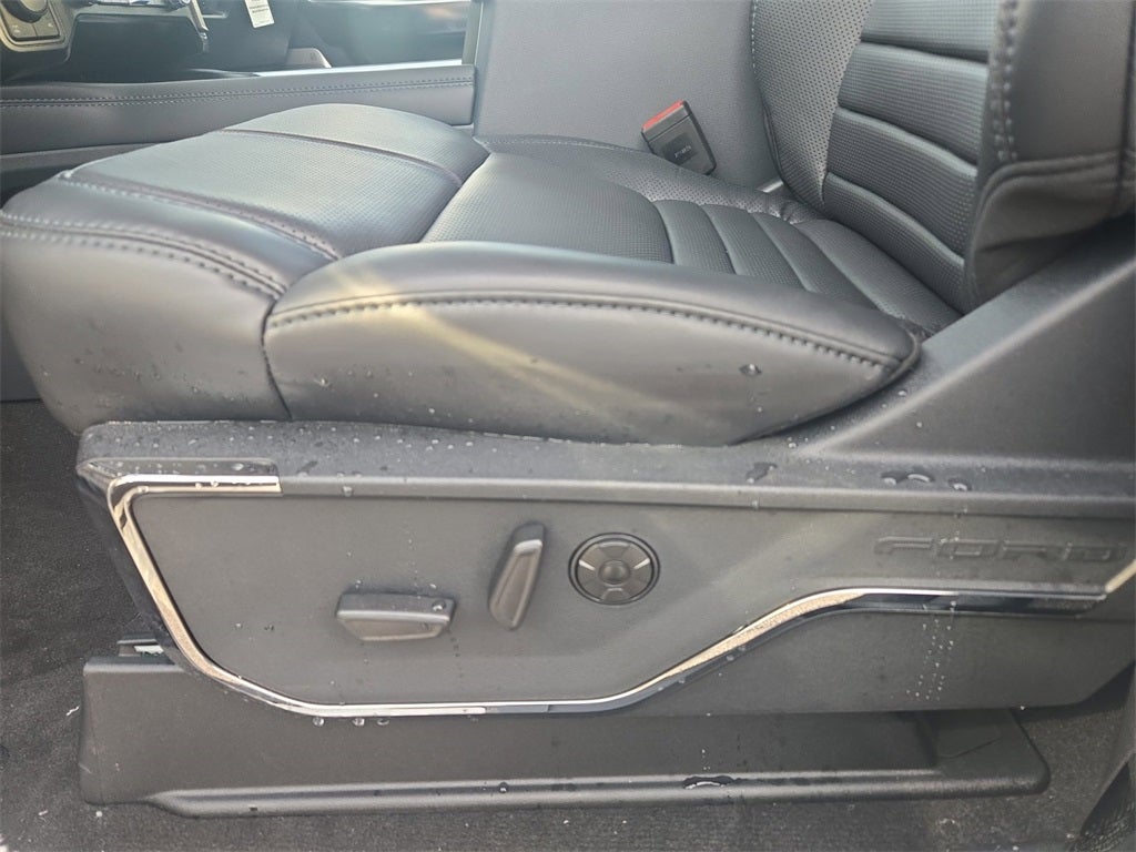 2026 Ford F-350SD Platinum 4x4 / 6.7L HO Diesel / 6'9" Bed