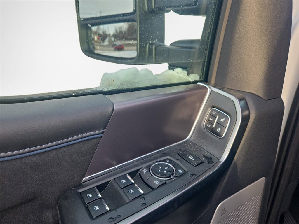 2026 Ford F-350SD Platinum 4x4 / 6.7L HO Diesel / 6'9" Bed