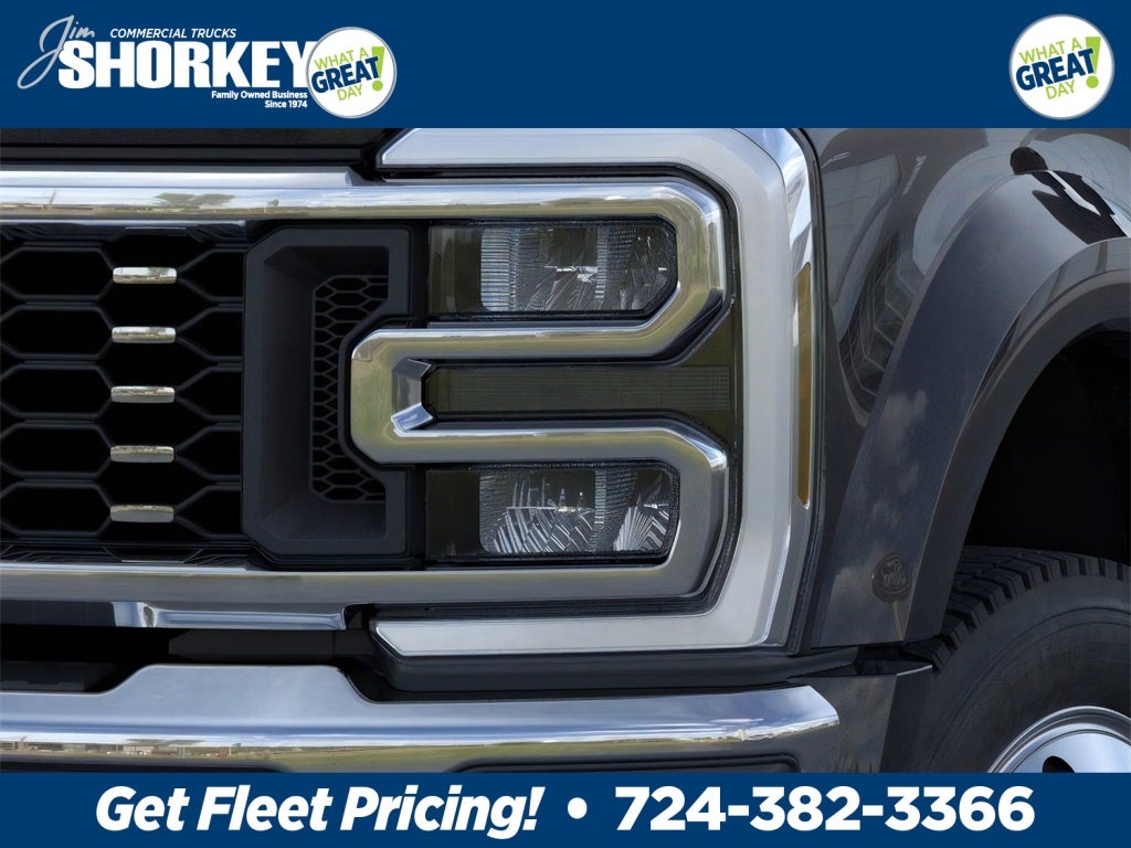 2026 Ford F-450SD Lariat DRW 4x4 / 6.7L Diesel / 8' Bed